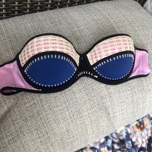 Victoria’s Secret strapless bikini top